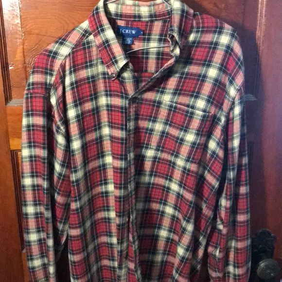Multiple colored flannels - Picture 5 of 5